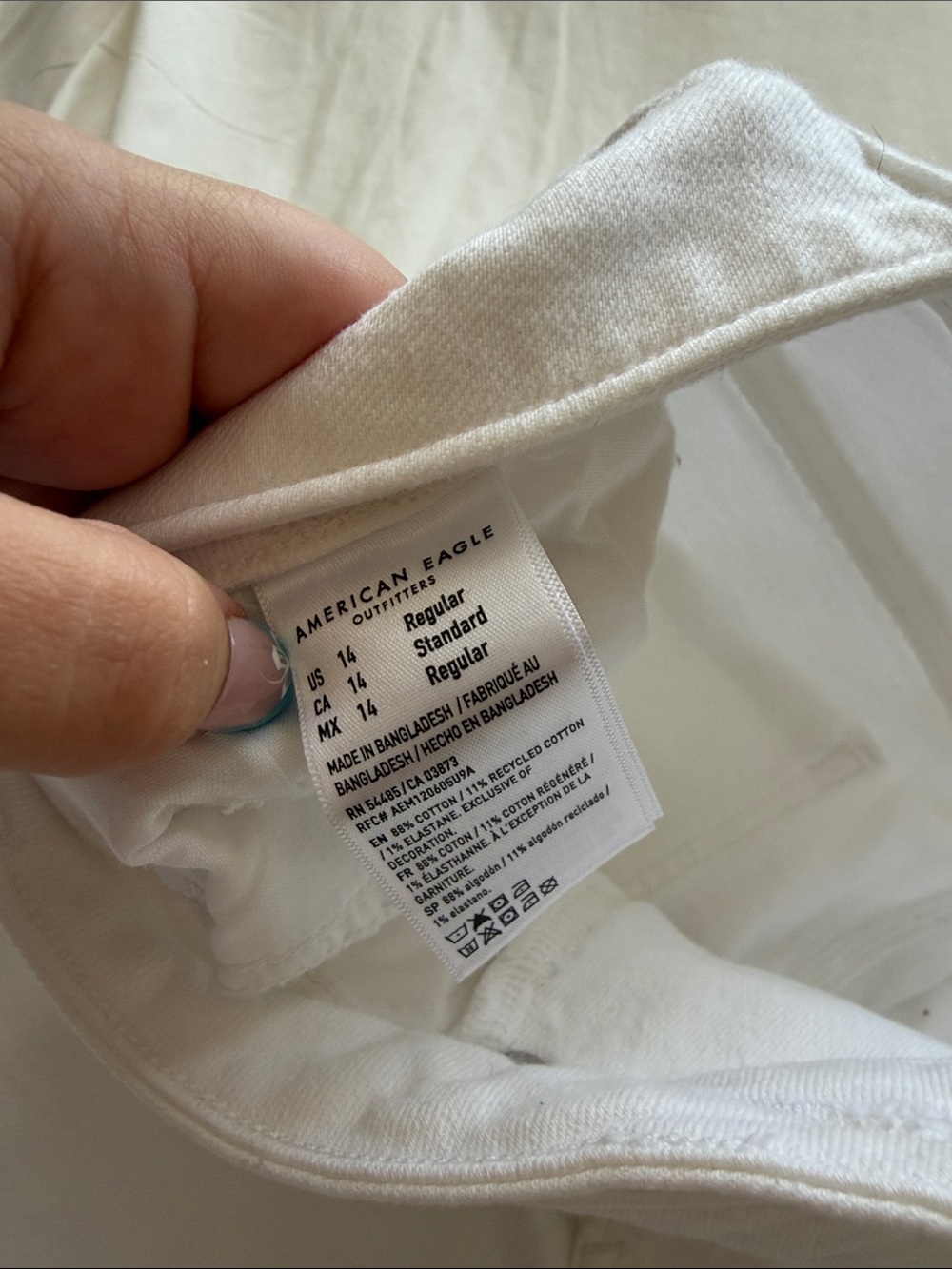 American Eagle Outfitters White High-Rise Jeans - Picture 3 of 8
